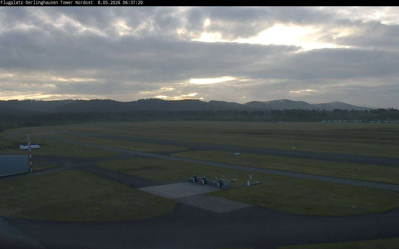 Archiv Foto Webcam Flugplatz Oerlinghausen (Vorfeld Motorflug)