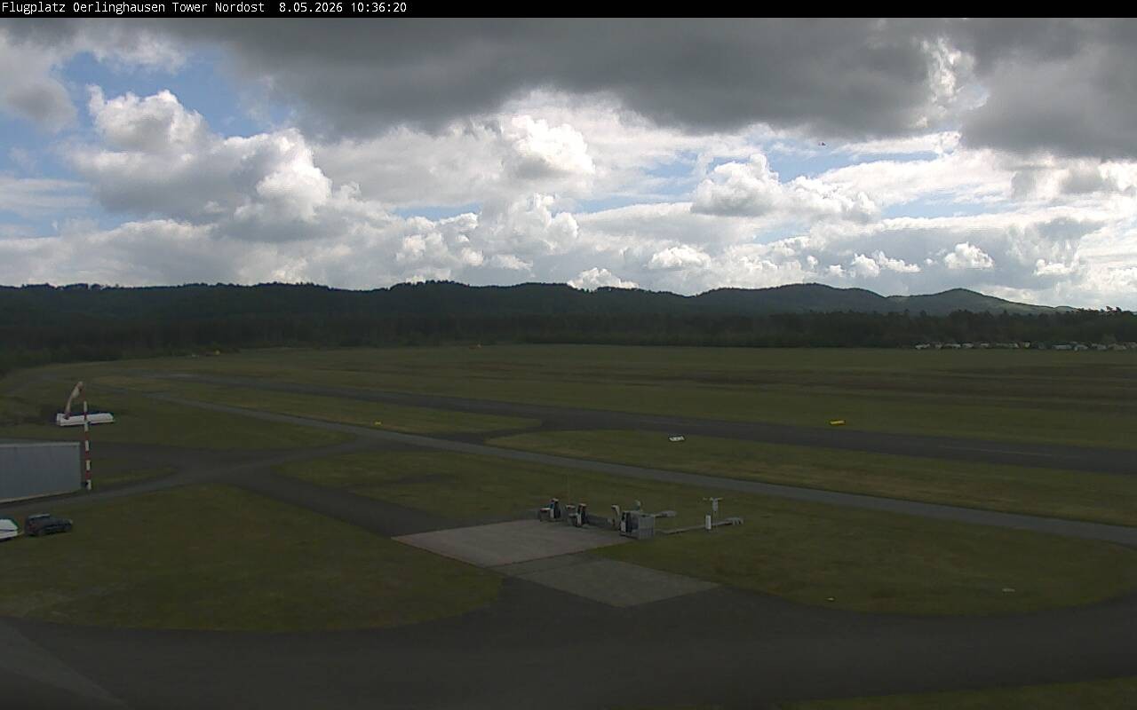 Archiv Foto Webcam Flugplatz Oerlinghausen (Vorfeld Motorflug)