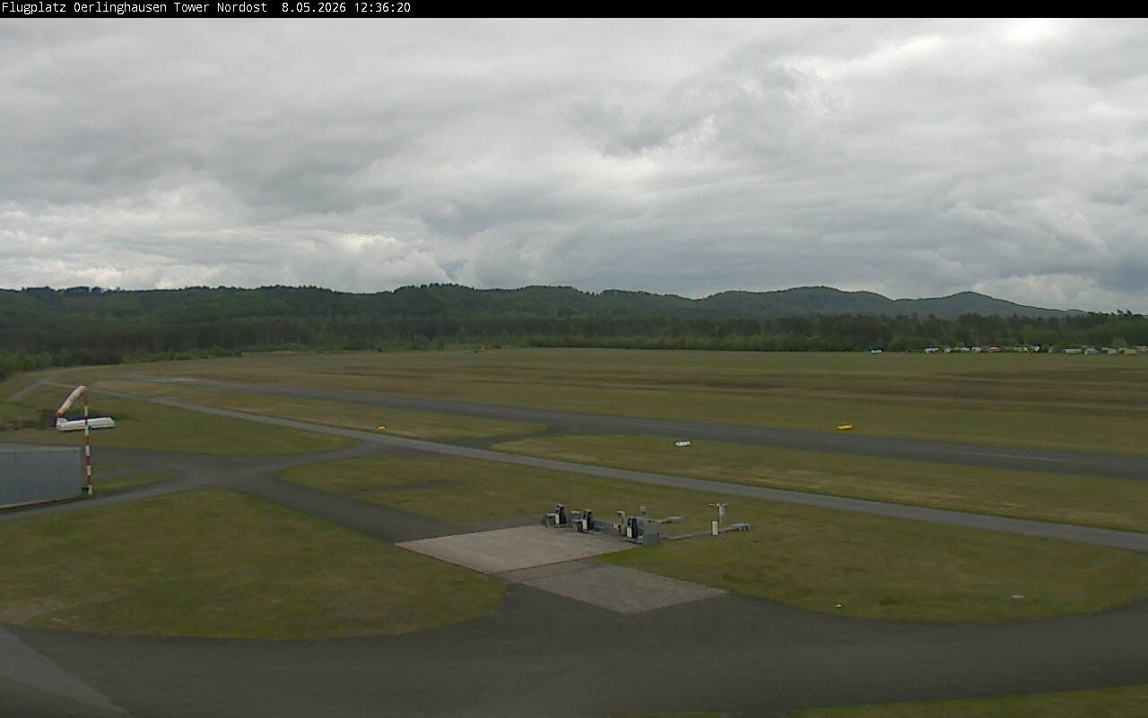 Archiv Foto Webcam Flugplatz Oerlinghausen (Vorfeld Motorflug)