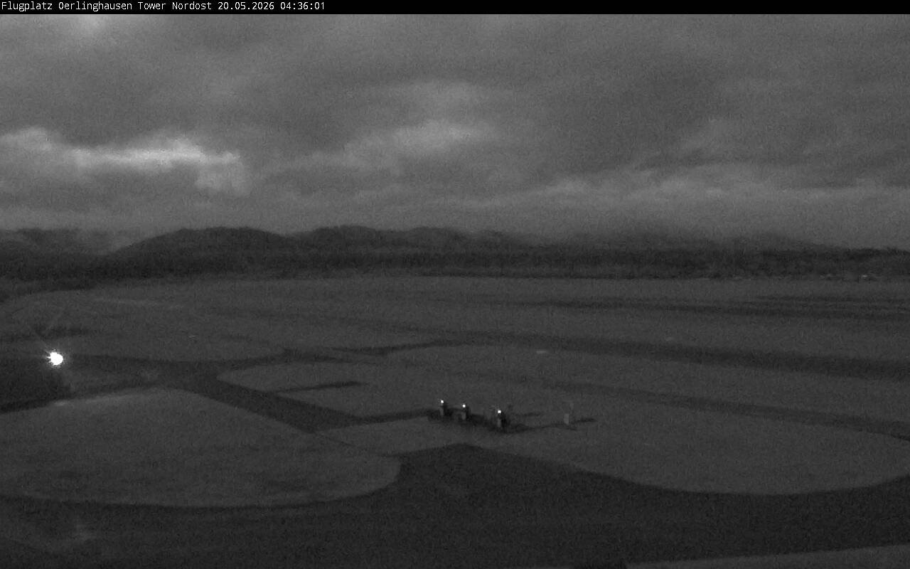 Archiv Foto Webcam Flugplatz Oerlinghausen (Vorfeld Motorflug)