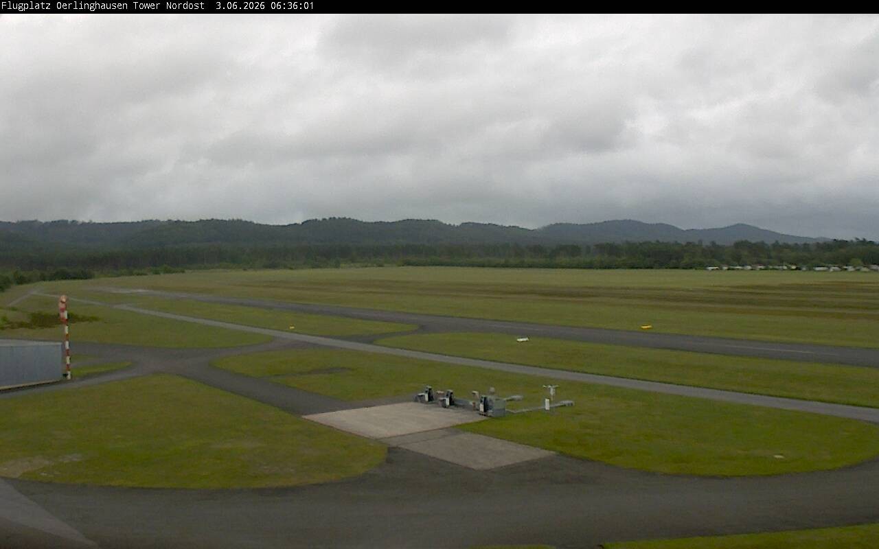 Archiv Foto Webcam Flugplatz Oerlinghausen (Vorfeld Motorflug)