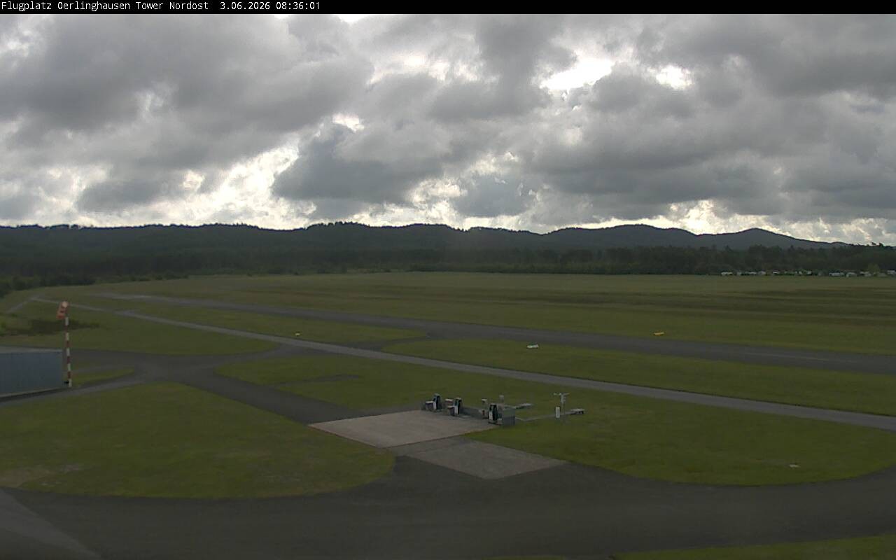 Archiv Foto Webcam Flugplatz Oerlinghausen (Vorfeld Motorflug)