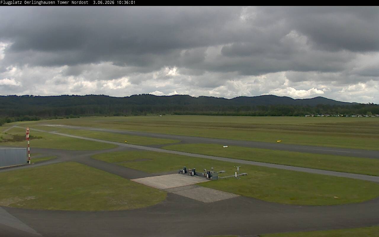 Archiv Foto Webcam Flugplatz Oerlinghausen (Vorfeld Motorflug)
