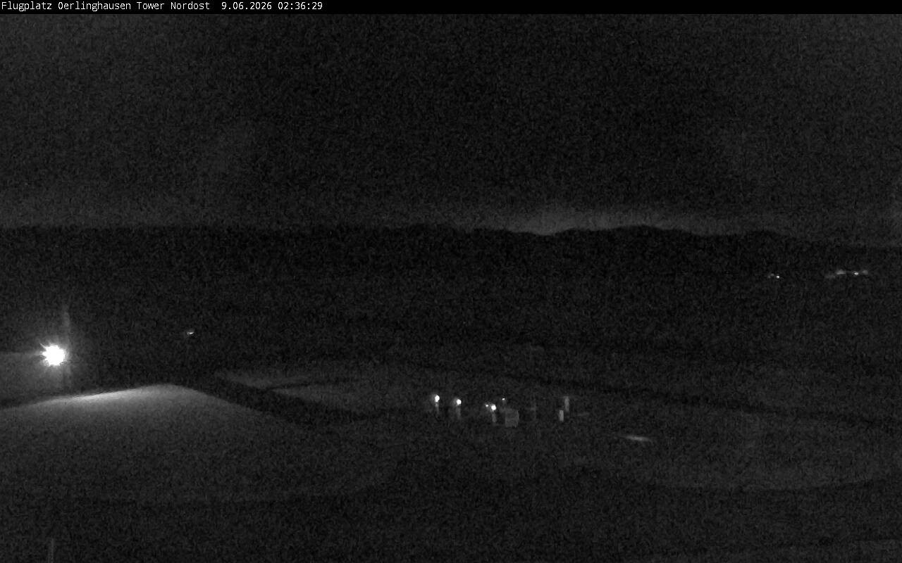 Archiv Foto Webcam Flugplatz Oerlinghausen (Vorfeld Motorflug)