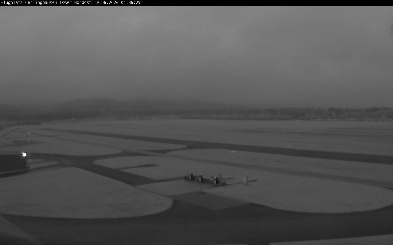 Archiv Foto Webcam Flugplatz Oerlinghausen (Vorfeld Motorflug)