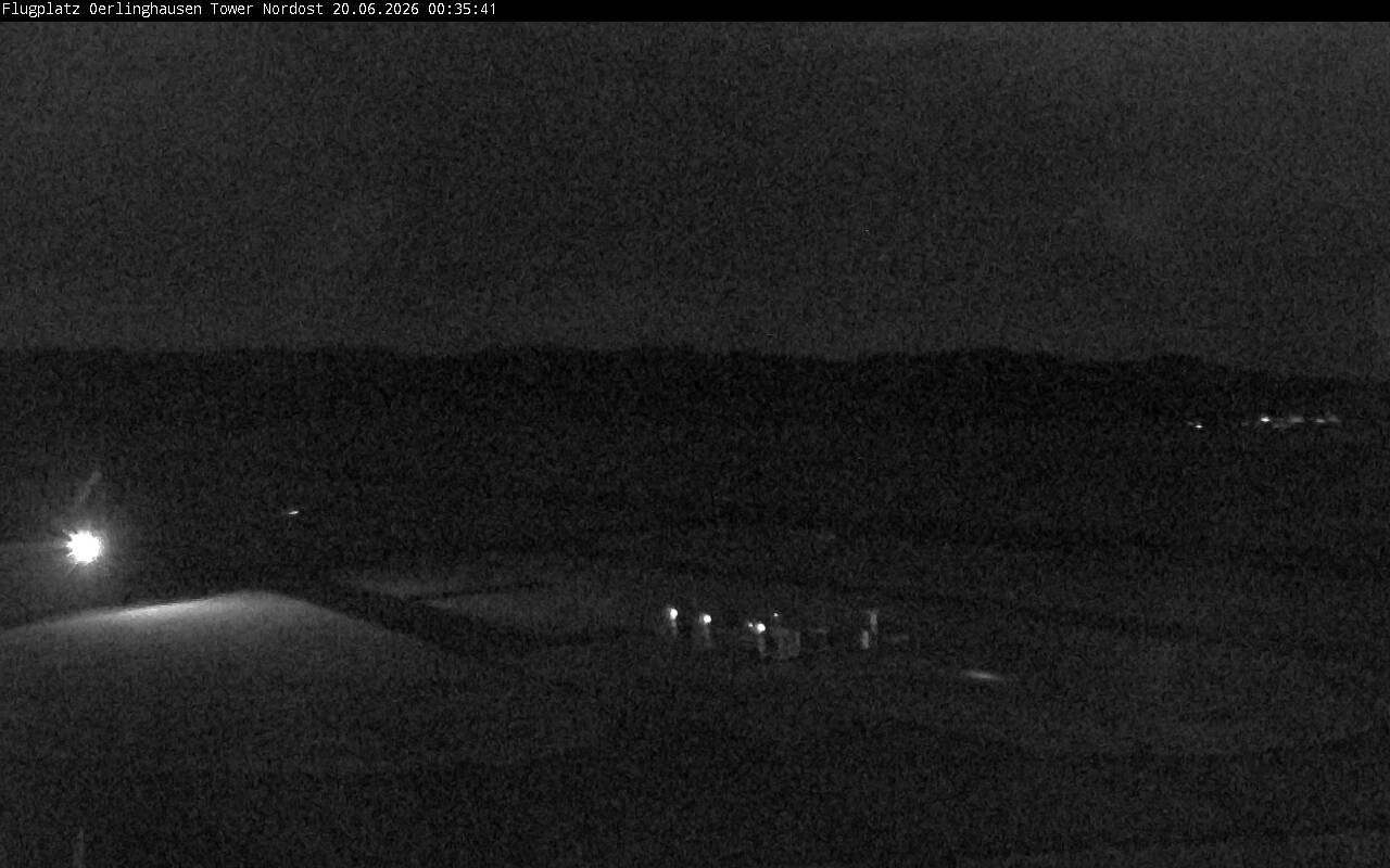 Archiv Foto Webcam Flugplatz Oerlinghausen (Vorfeld Motorflug)
