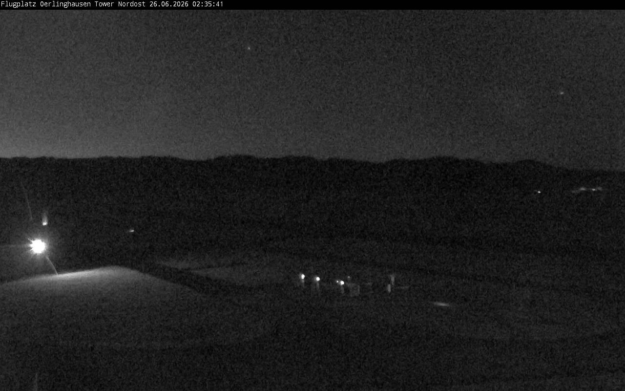 Archiv Foto Webcam Flugplatz Oerlinghausen (Vorfeld Motorflug)