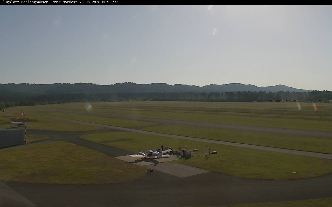 Archiv Foto Webcam Flugplatz Oerlinghausen (Vorfeld Motorflug)