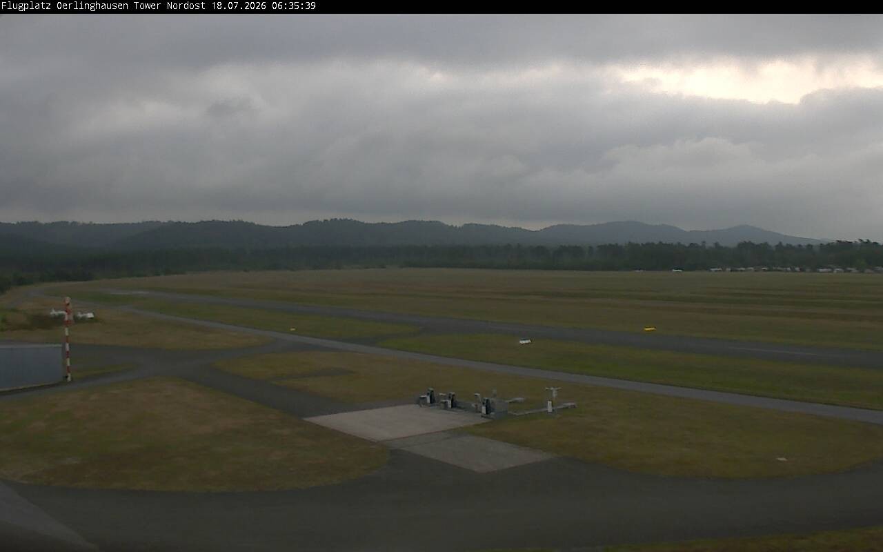 Archiv Foto Webcam Flugplatz Oerlinghausen (Vorfeld Motorflug)