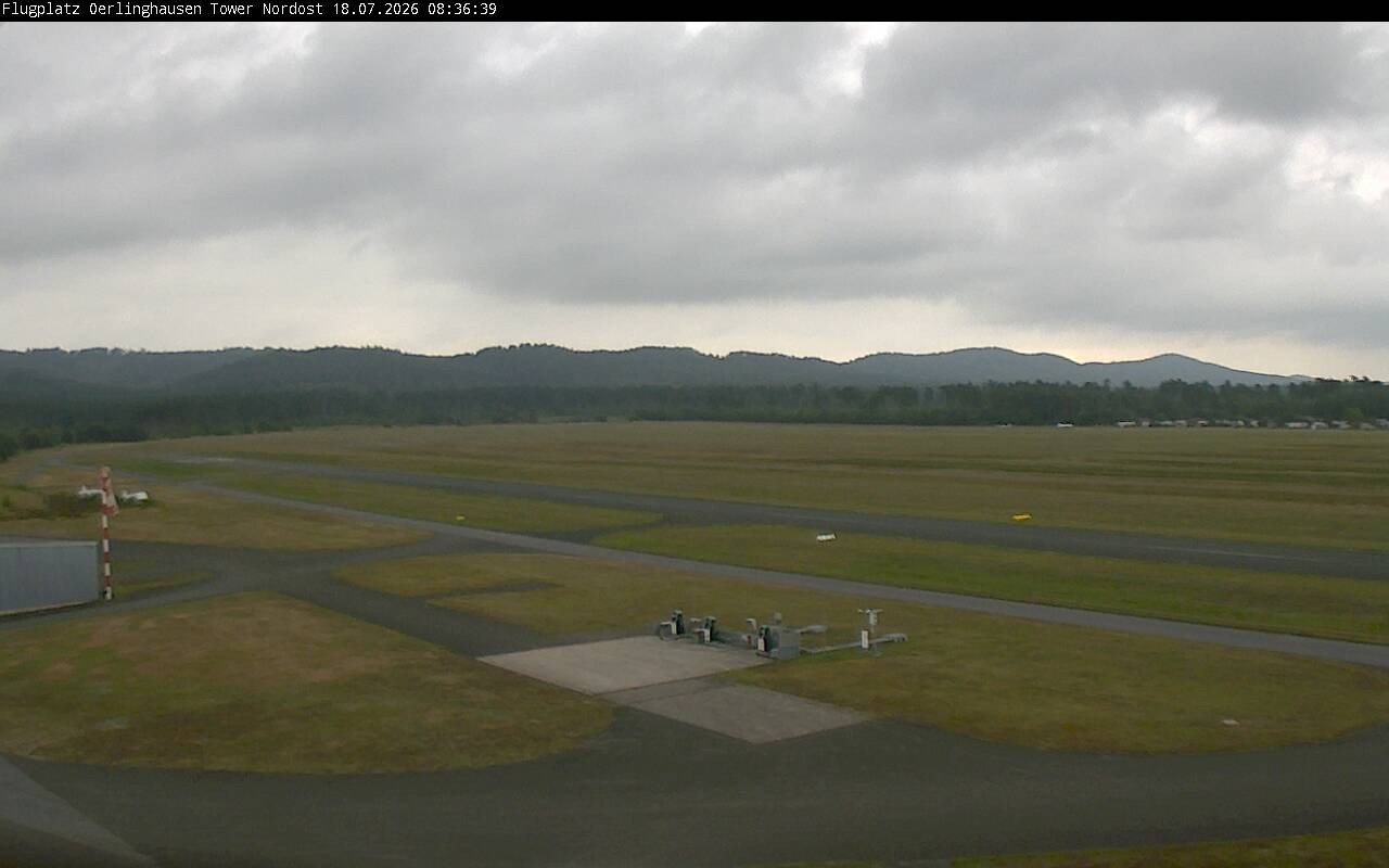 Archiv Foto Webcam Flugplatz Oerlinghausen (Vorfeld Motorflug)
