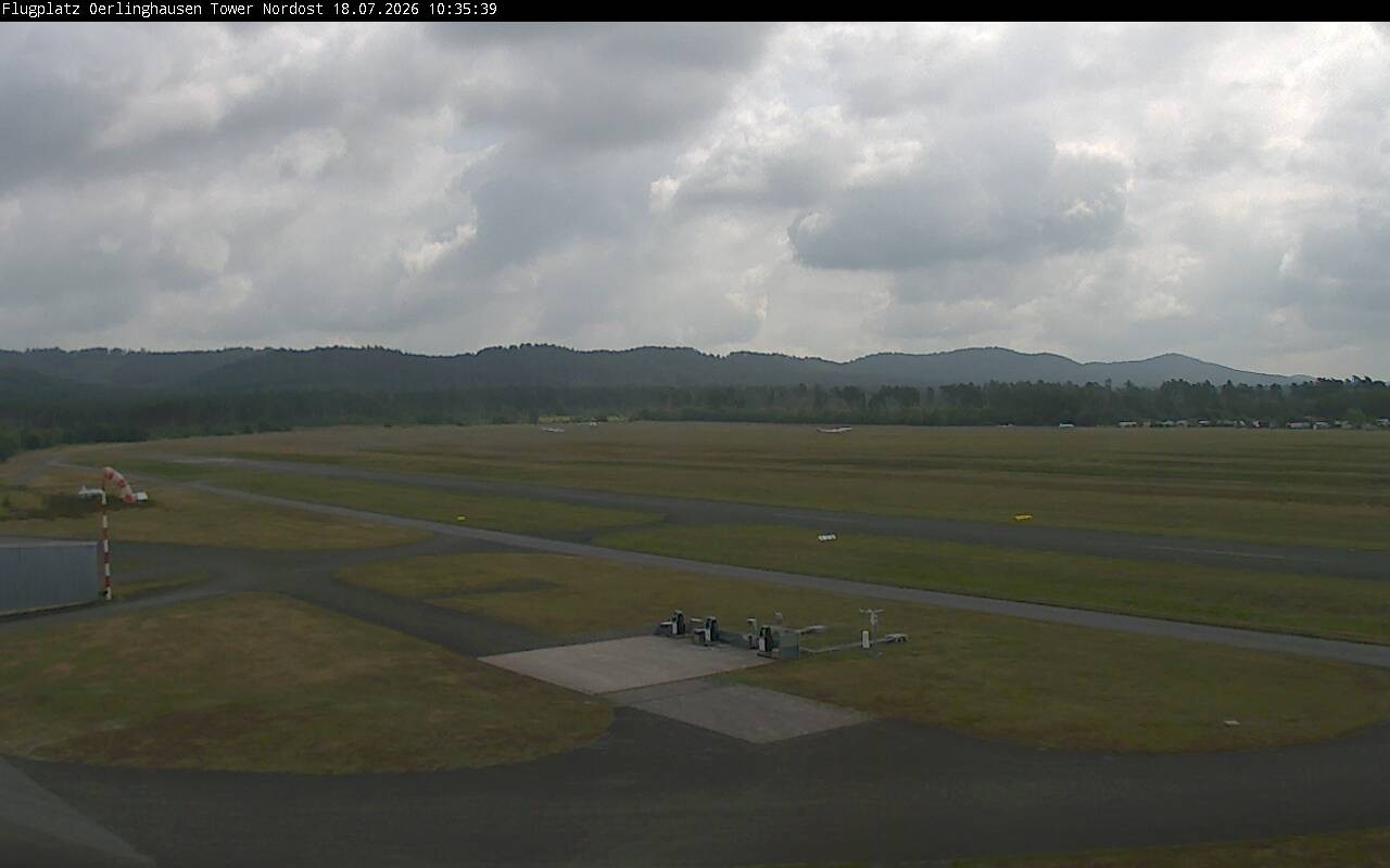 Archiv Foto Webcam Flugplatz Oerlinghausen (Vorfeld Motorflug)