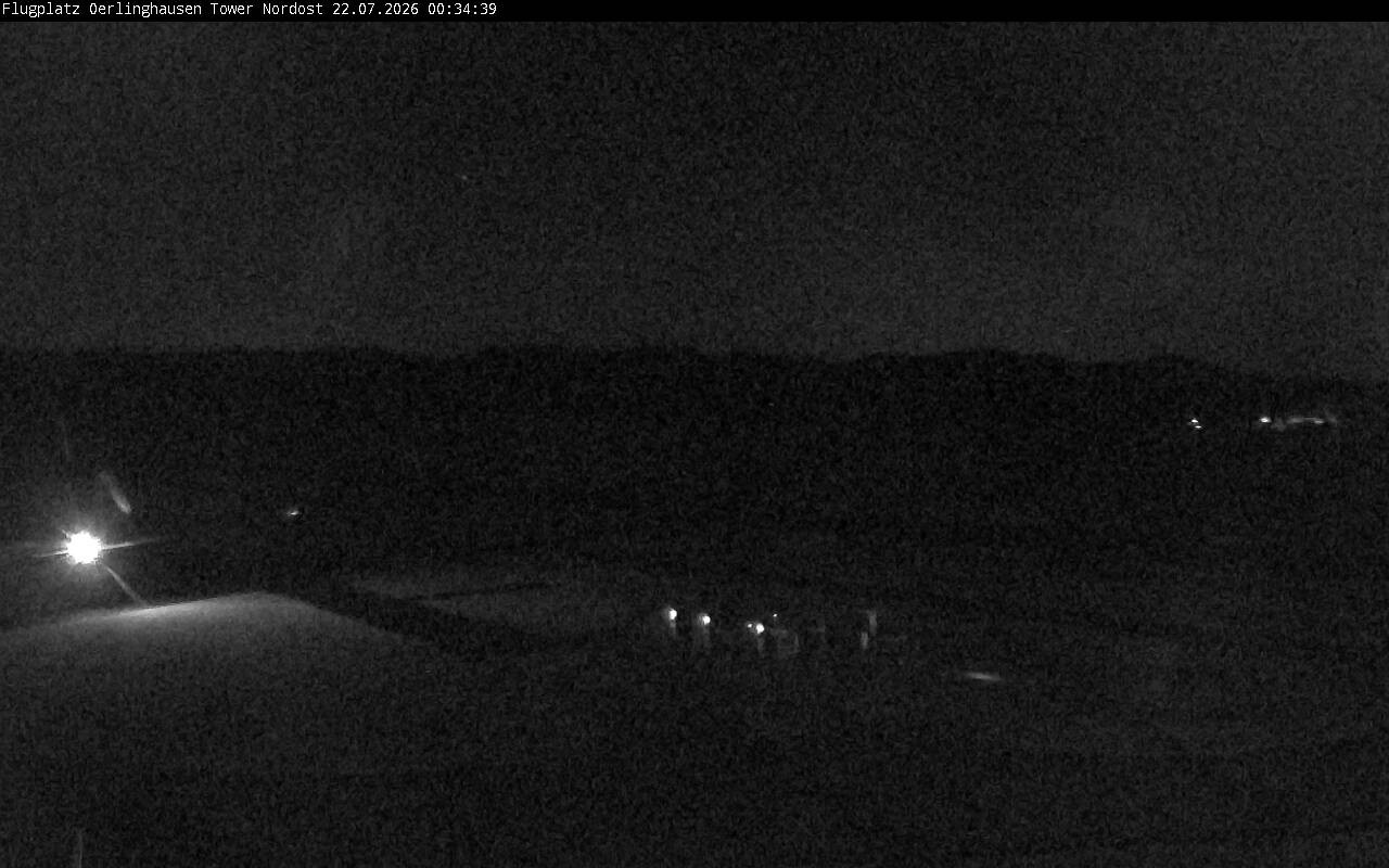 Archiv Foto Webcam Flugplatz Oerlinghausen (Vorfeld Motorflug)