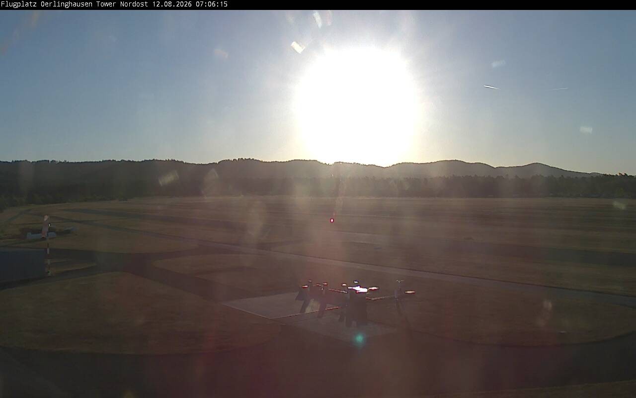 Archiv Foto Webcam Flugplatz Oerlinghausen (Vorfeld Motorflug)