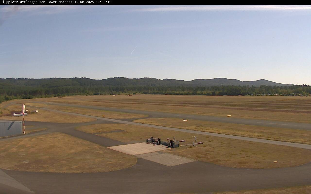 Archiv Foto Webcam Flugplatz Oerlinghausen (Vorfeld Motorflug)