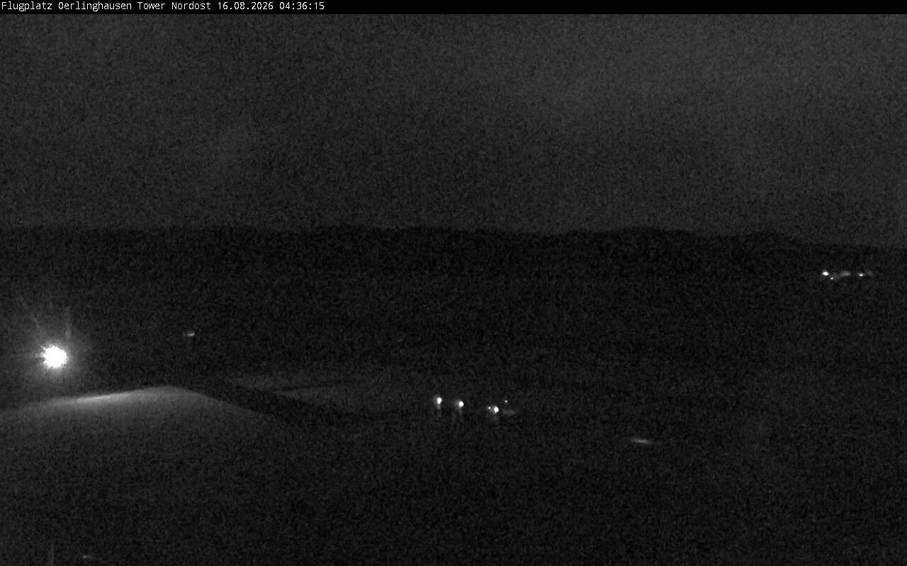 Archiv Foto Webcam Flugplatz Oerlinghausen (Vorfeld Motorflug)