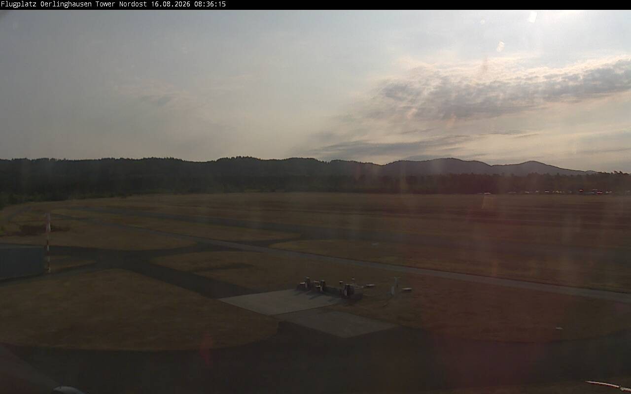 Archiv Foto Webcam Flugplatz Oerlinghausen (Vorfeld Motorflug)