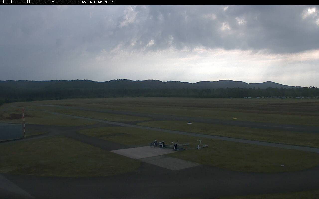 Archiv Foto Webcam Flugplatz Oerlinghausen (Vorfeld Motorflug)