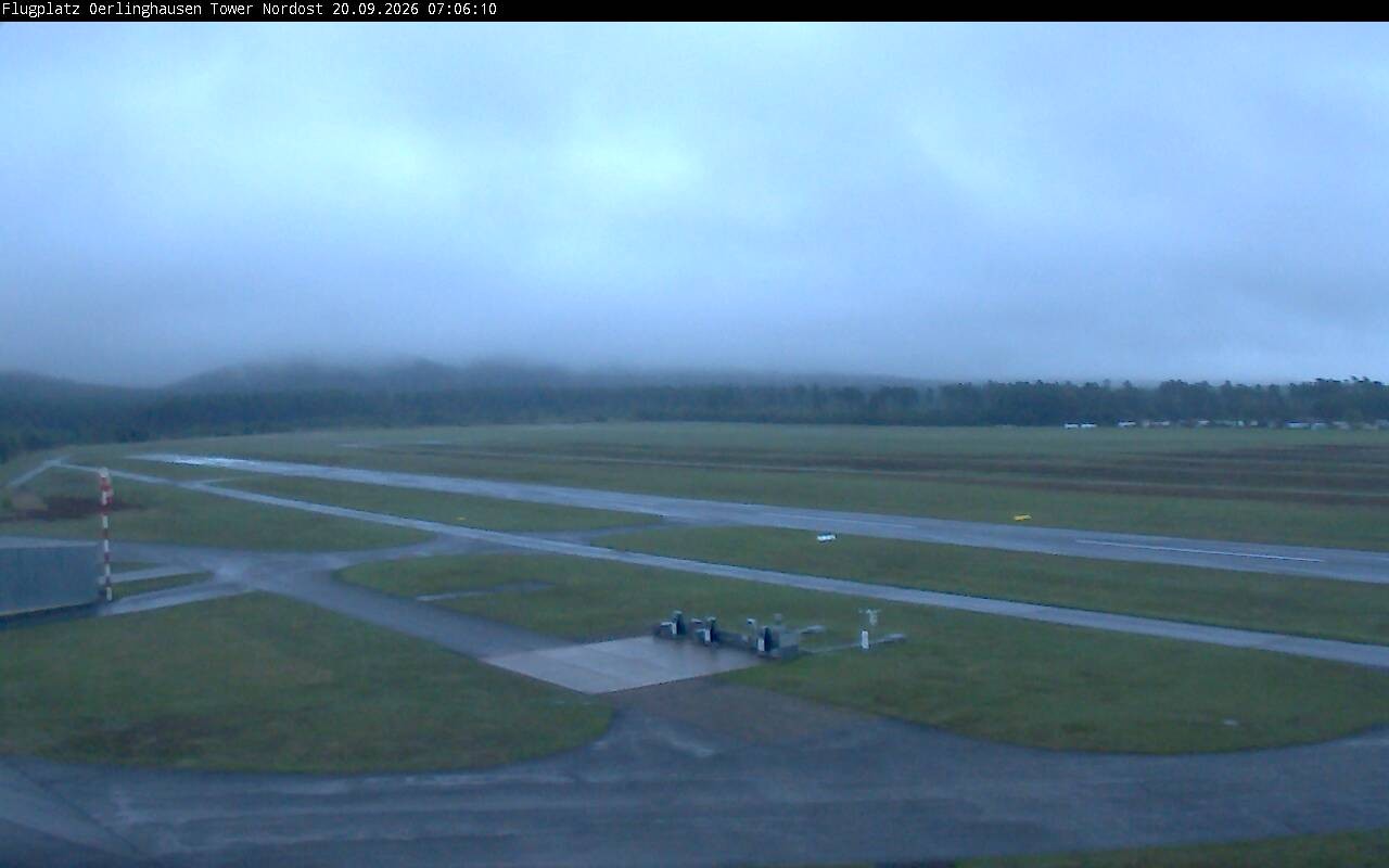 Archiv Foto Webcam Flugplatz Oerlinghausen (Vorfeld Motorflug)