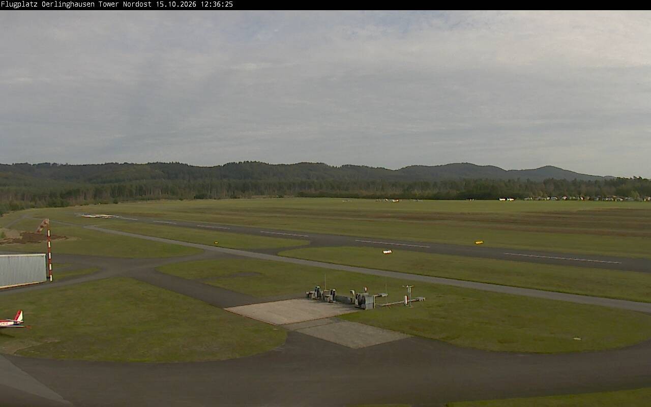 Archiv Foto Webcam Flugplatz Oerlinghausen (Vorfeld Motorflug)