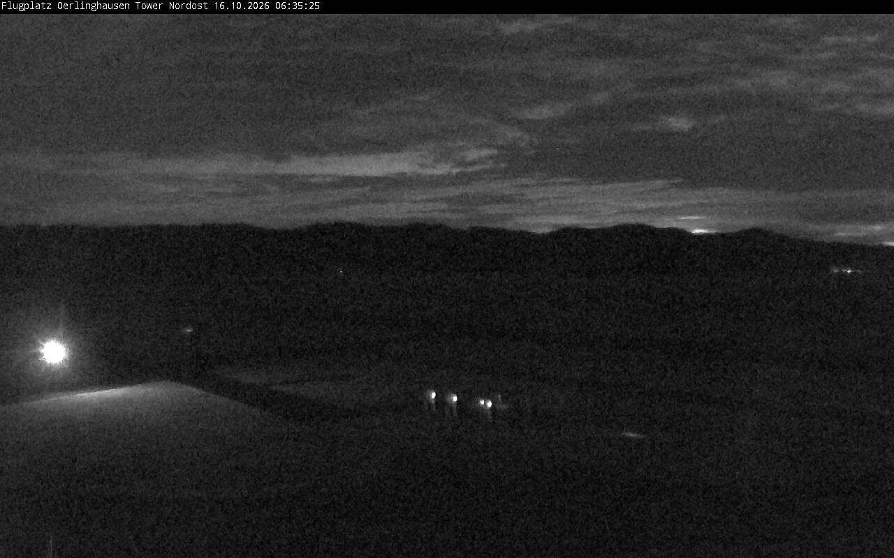 Archiv Foto Webcam Flugplatz Oerlinghausen (Vorfeld Motorflug)