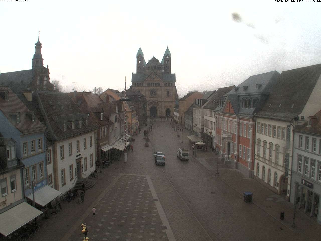 Archived image Webcam View to the Speyer Cathedral