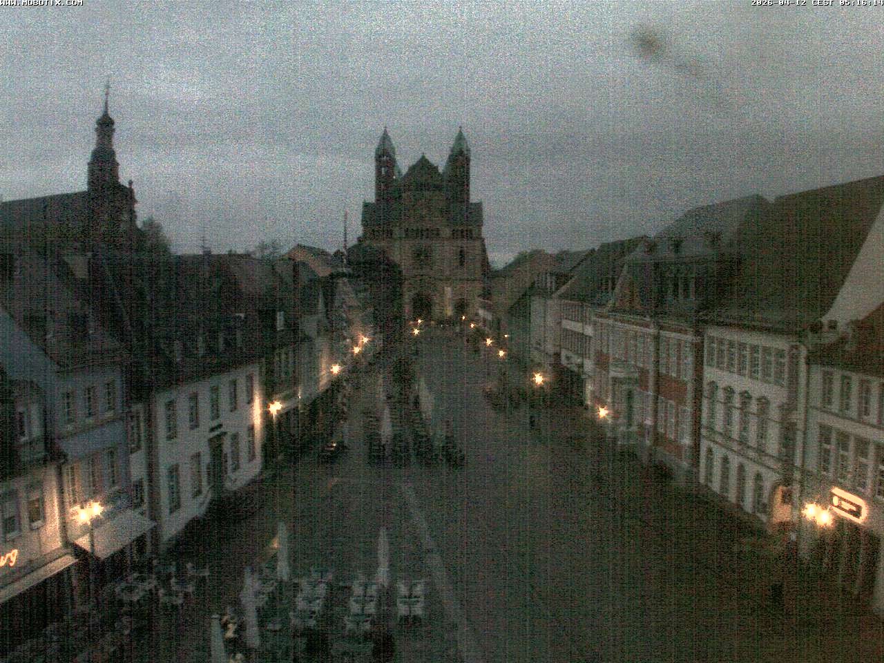 Archived image Webcam View to the Speyer Cathedral