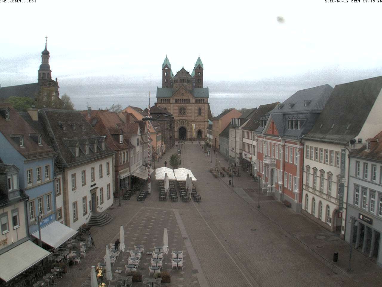 Archived image Webcam View to the Speyer Cathedral