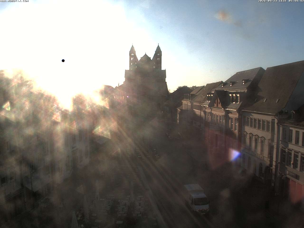 Archived image Webcam View to the Speyer Cathedral