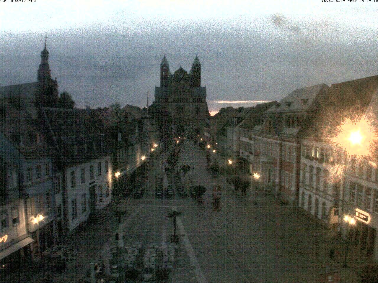 Archived image Webcam View to the Speyer Cathedral