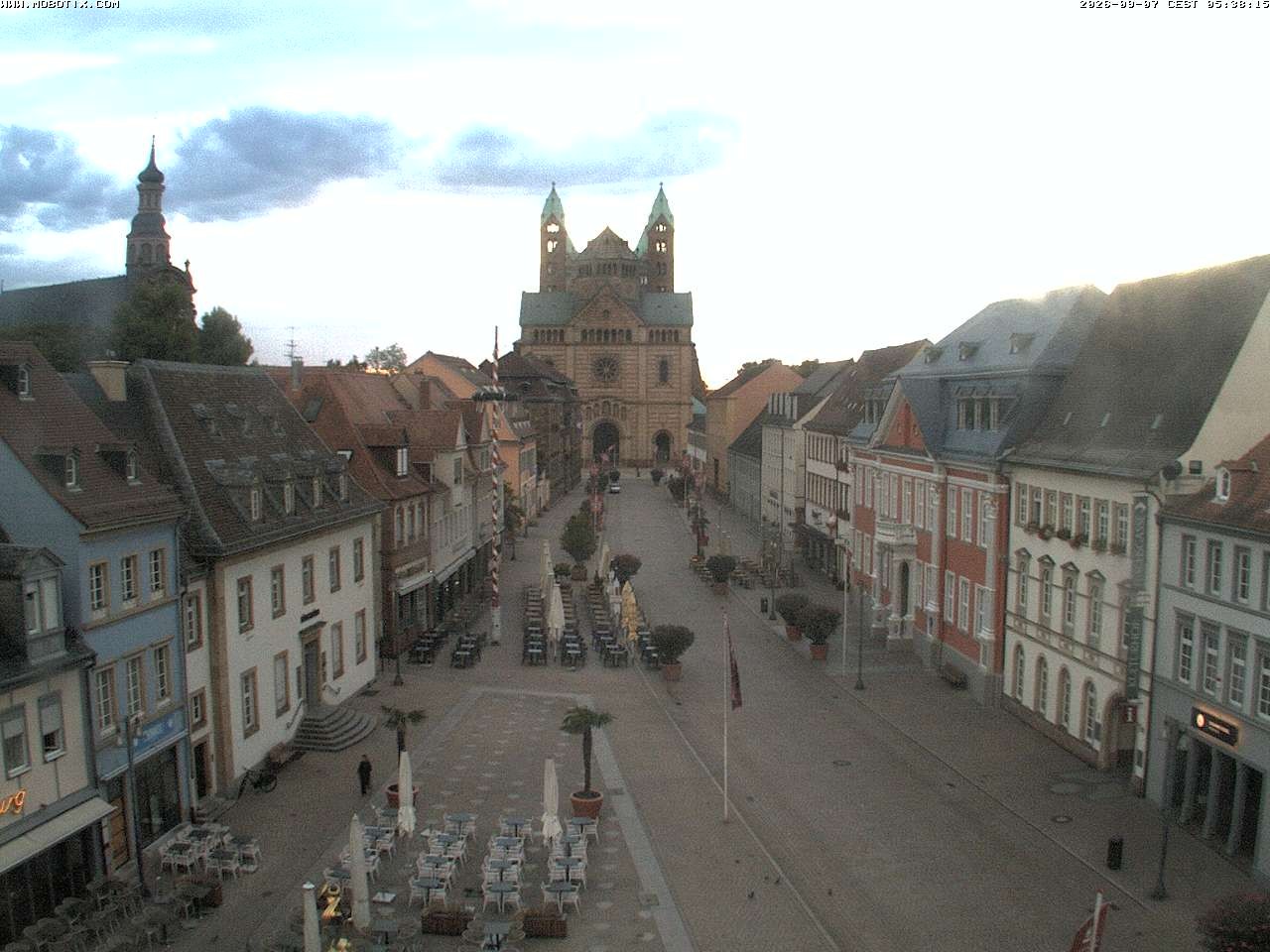 Archived image Webcam View to the Speyer Cathedral