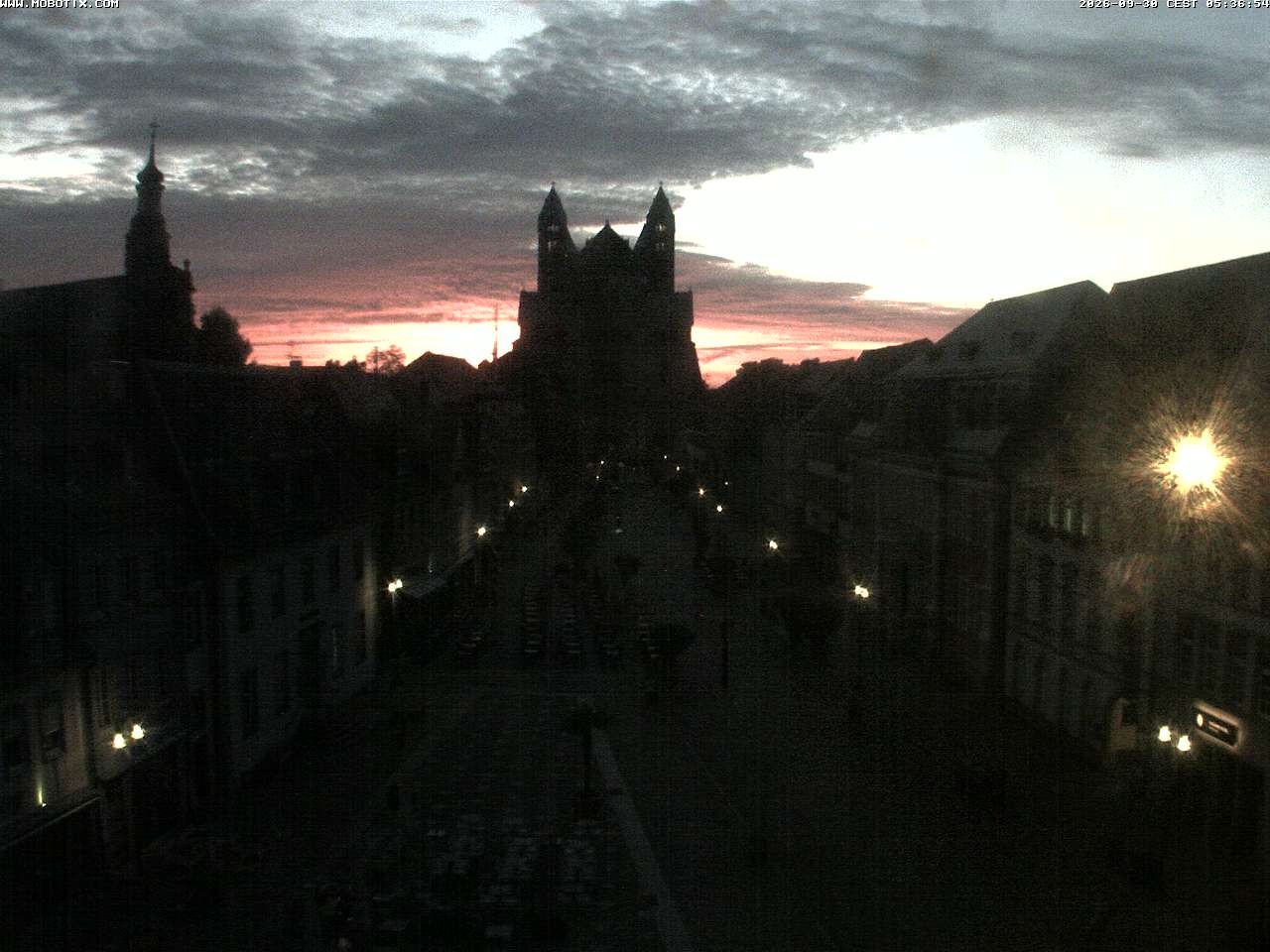 Archived image Webcam View to the Speyer Cathedral