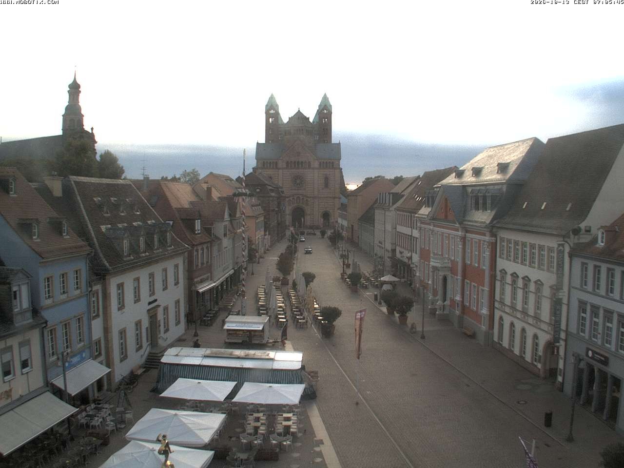 Archived image Webcam View to the Speyer Cathedral