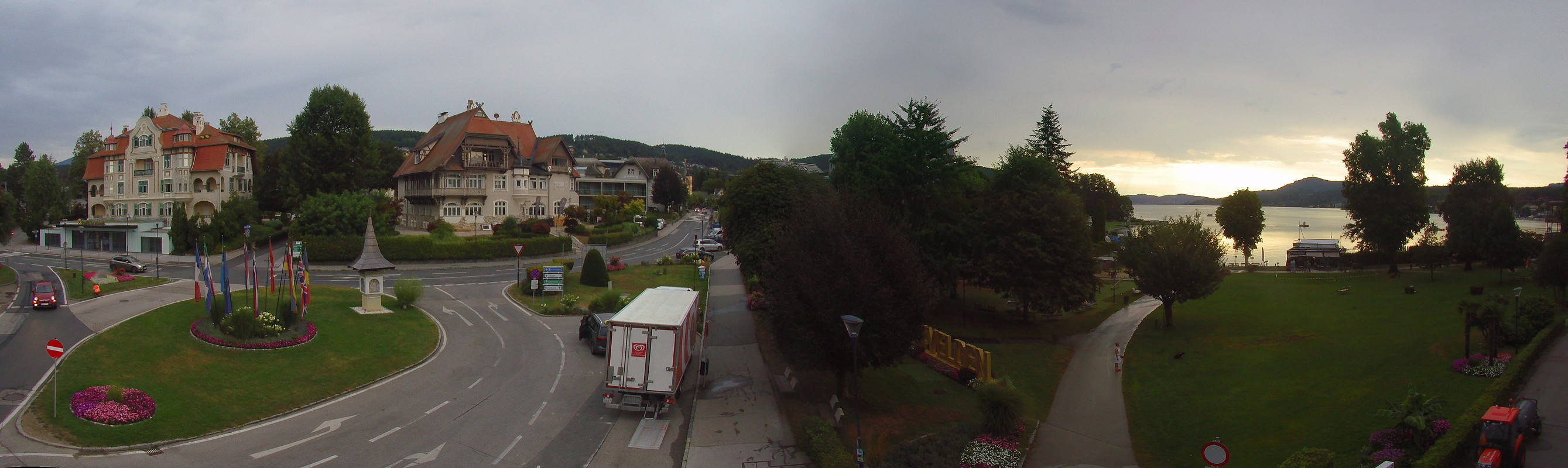 Archiv Foto Webcam Velden Karawankenplatz