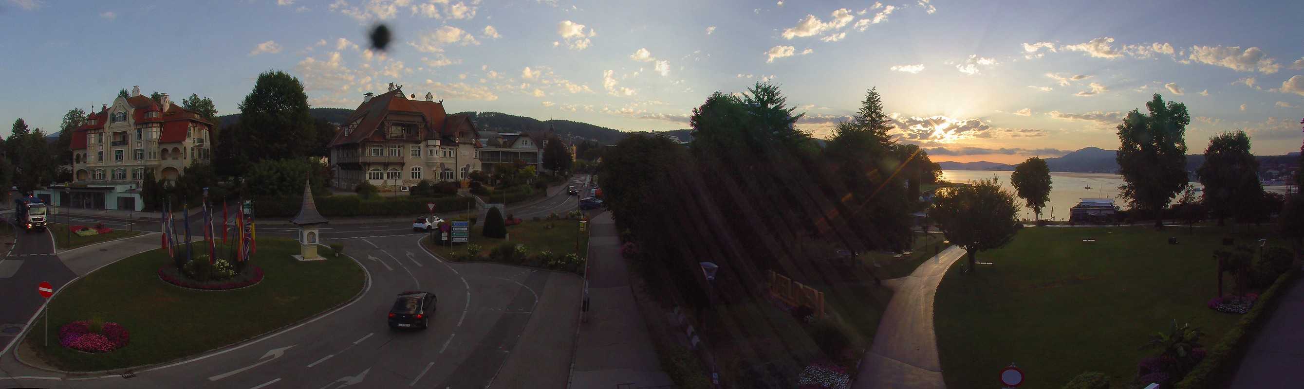 Archiv Foto Webcam Velden Karawankenplatz
