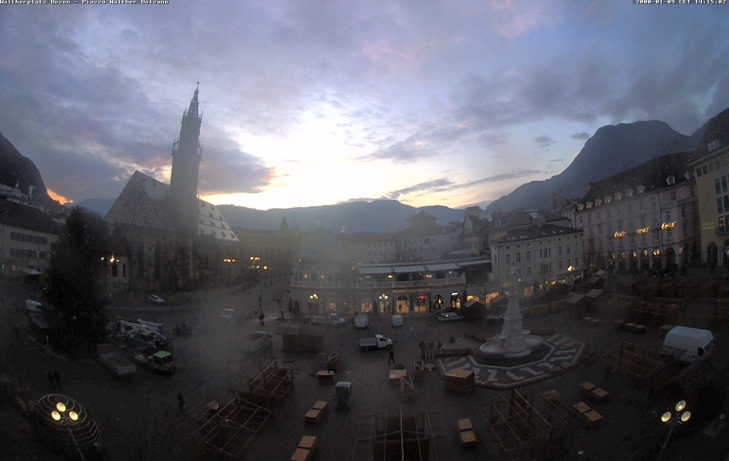 Archiv Foto Webcam Waltherplatz Bozen