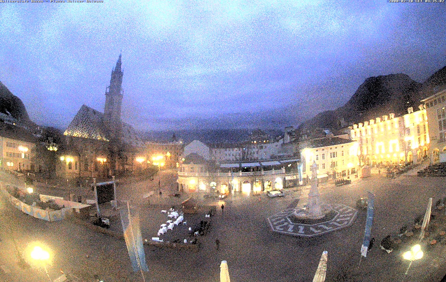 Archiv Foto Webcam Waltherplatz Bozen