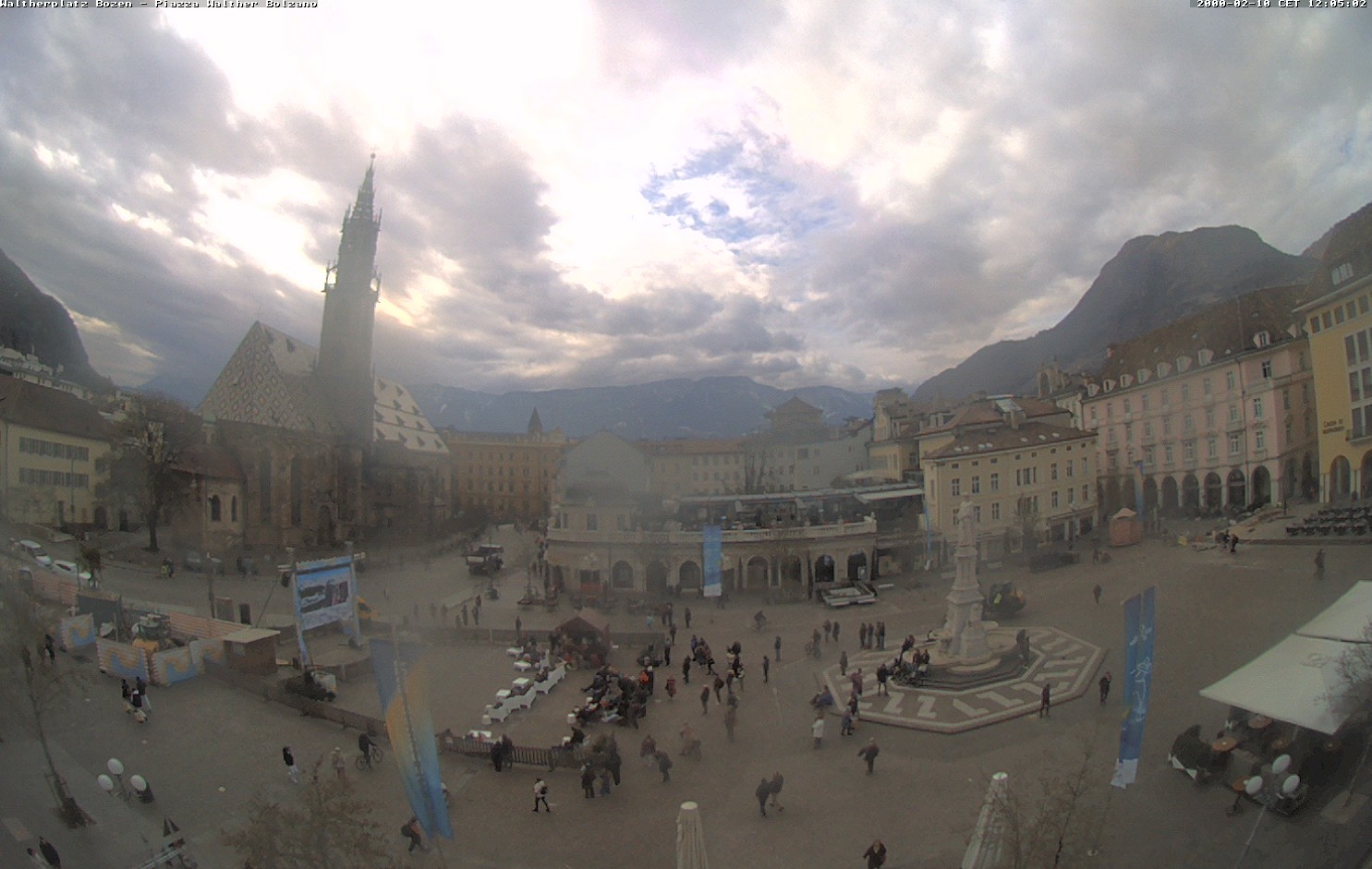 Archiv Foto Webcam Waltherplatz Bozen