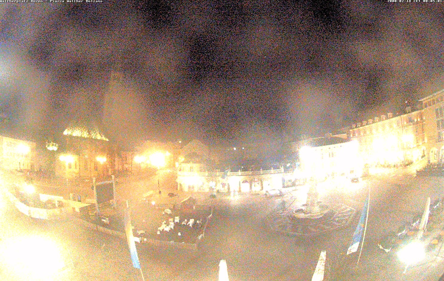 Archiv Foto Webcam Waltherplatz Bozen