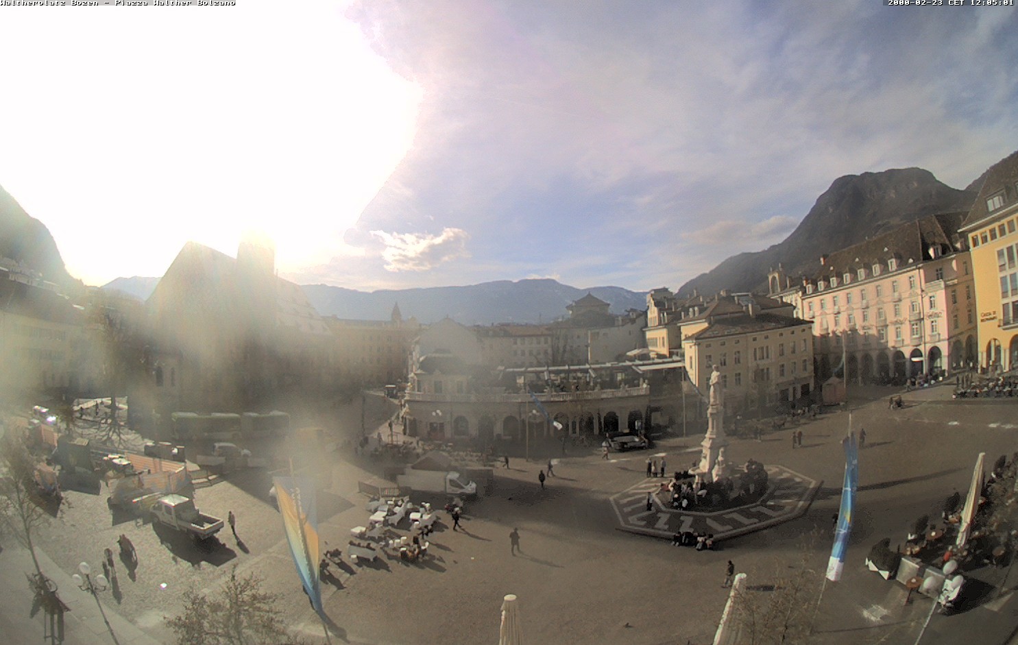 Archiv Foto Webcam Waltherplatz Bozen