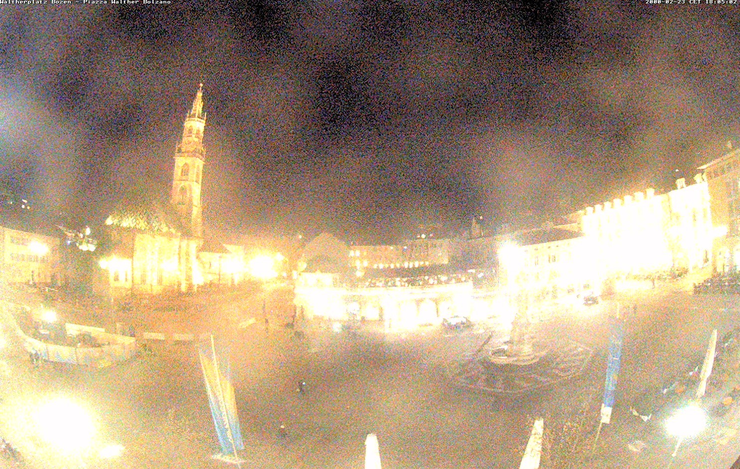 Archiv Foto Webcam Waltherplatz Bozen