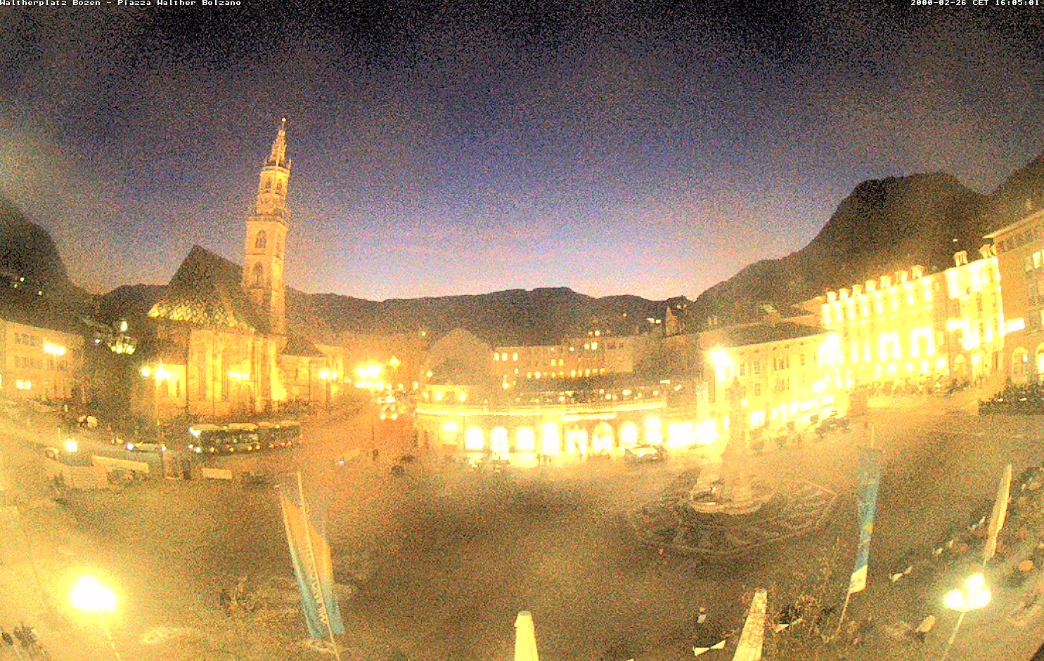 Archived image Bozen: Waltherplatz Webcam