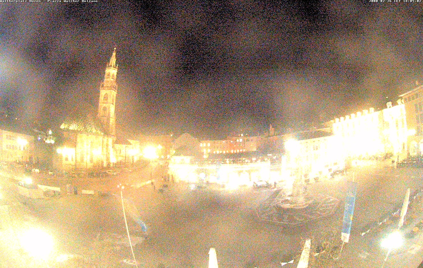 Archived image Bozen: Waltherplatz Webcam