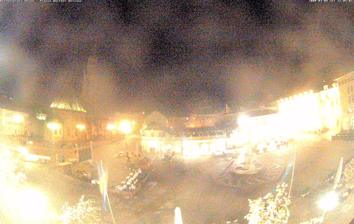 Archived image Bozen: Waltherplatz Webcam