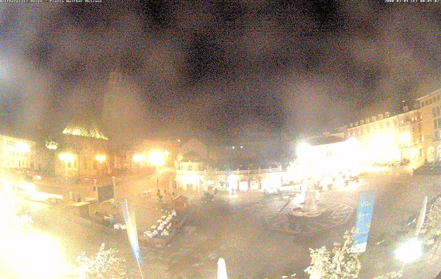 Archived image Bozen: Waltherplatz Webcam