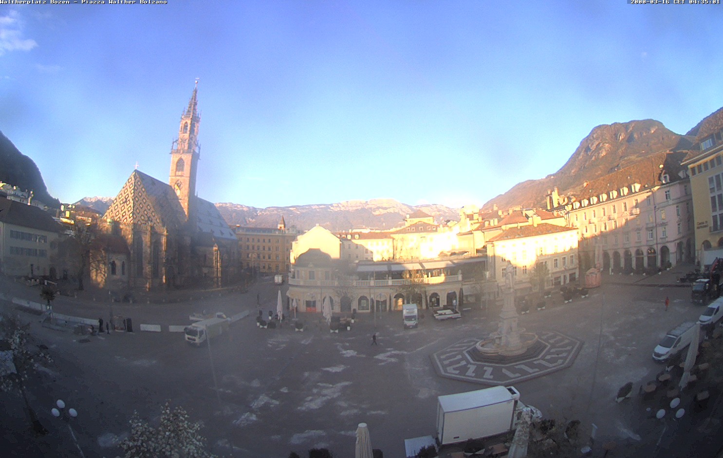 Archiv Foto Webcam Waltherplatz Bozen
