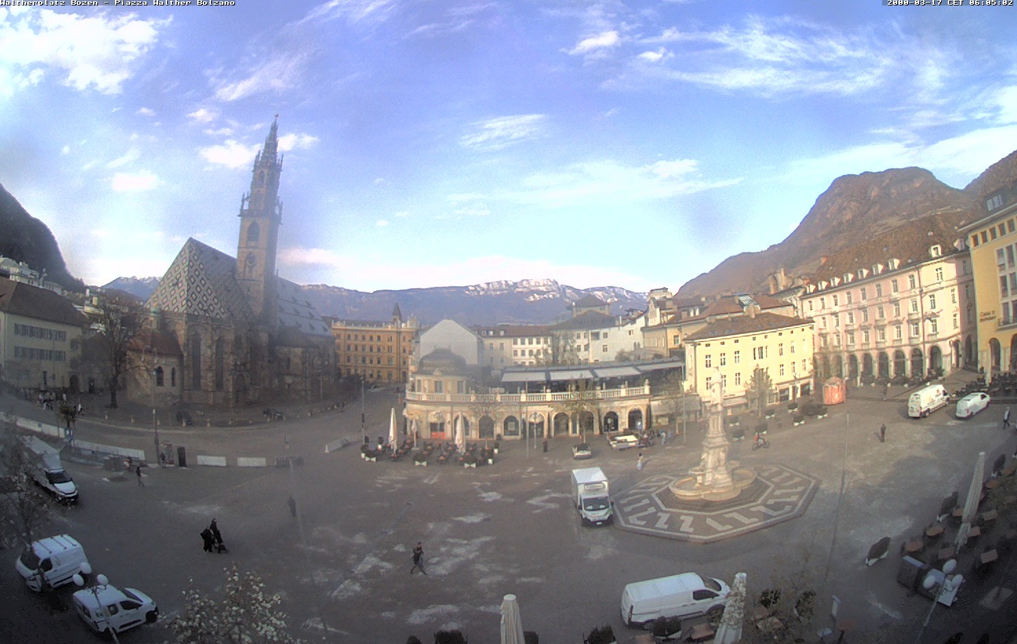 Archived image Bozen: Waltherplatz Webcam