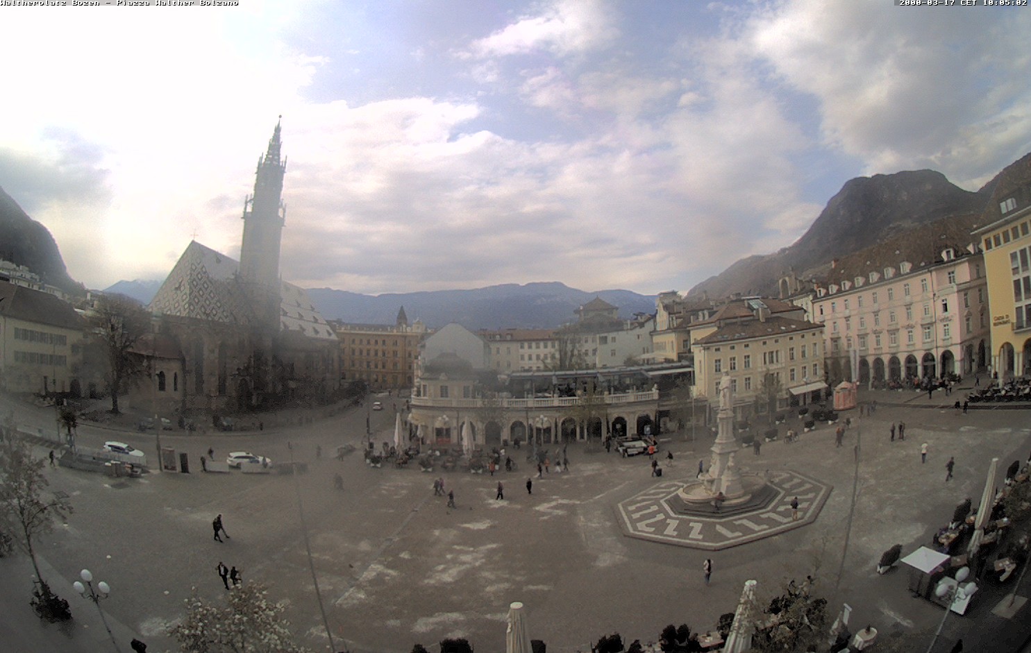 Archived image Bozen: Waltherplatz Webcam