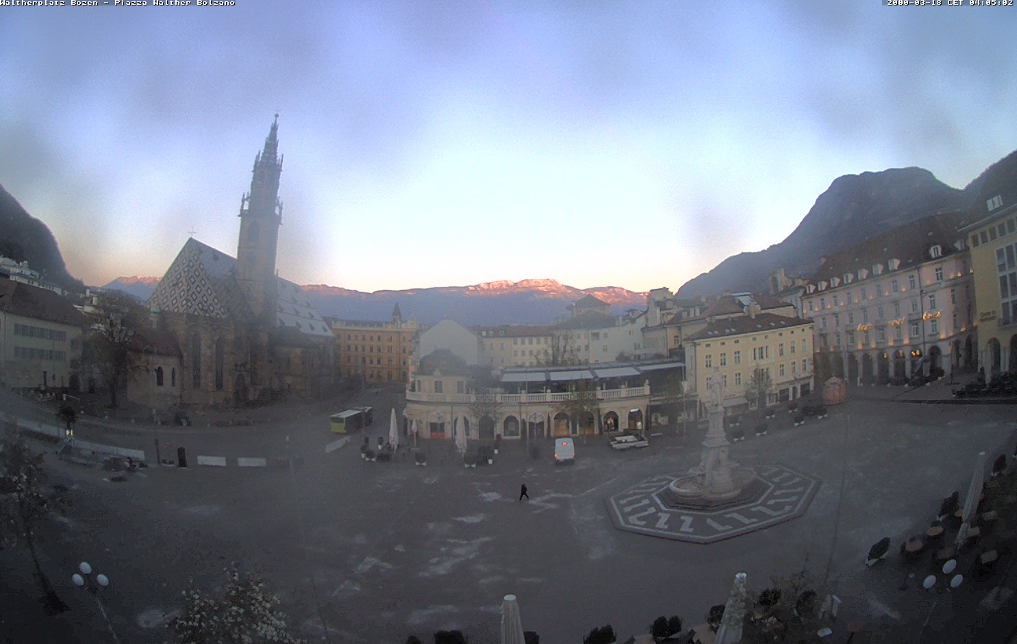 Archived image Bozen: Waltherplatz Webcam