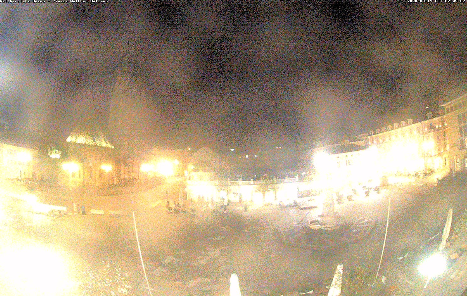 Archiv Foto Webcam Waltherplatz Bozen