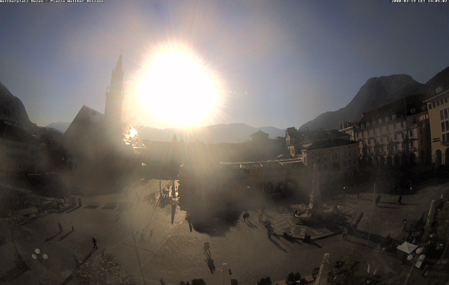Archiv Foto Webcam Waltherplatz Bozen